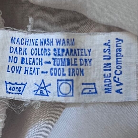 Vintage Vanity Fair Ivory Lace Floral Embroidered Nightgown Size Small - Picture 12 of 13